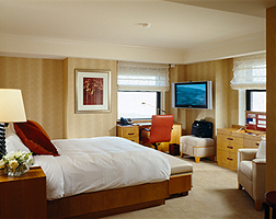 Jumeirah Essex House 03 Queen Room